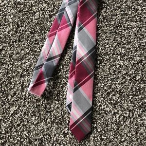 Express skinny tie